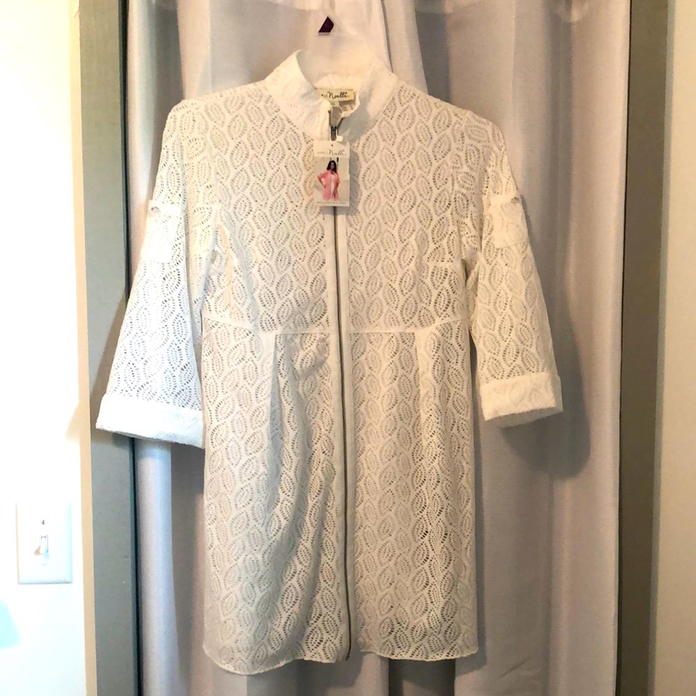 White jacket, tunic, coverup. Simply Nicolle